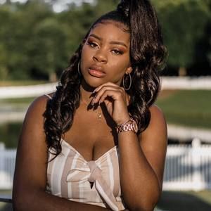 Meet your Posher, Lay